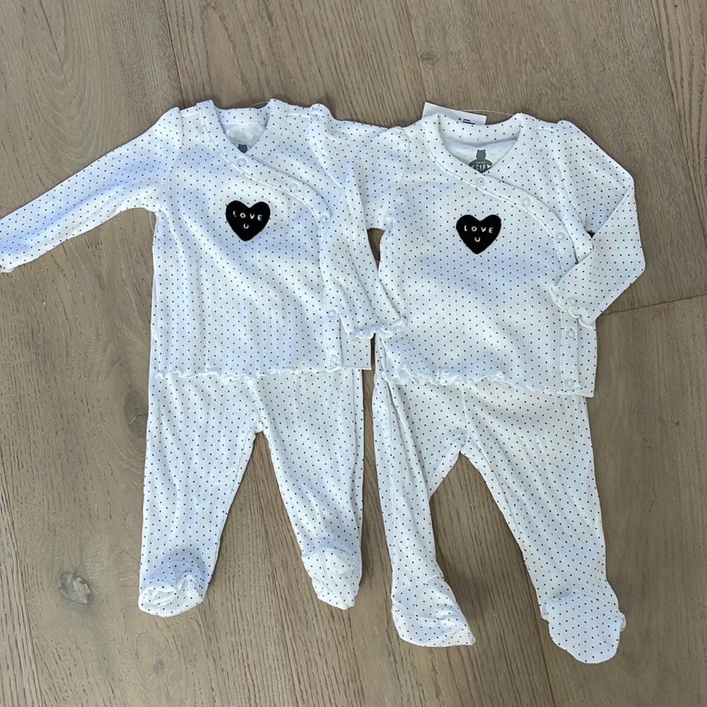 Baby Gap pajamas, size 6-9 months. NWT
